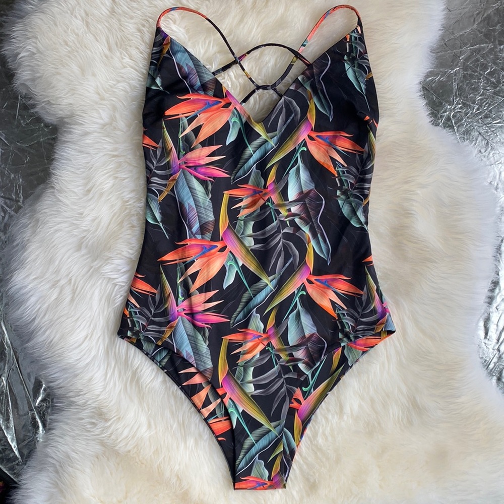 NOVAH SWIM ONE PIECE BATHING SUIT